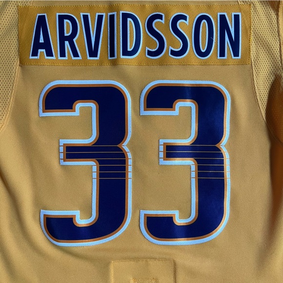 NWOT ADIDAS / NASHVILLE PREDATORS / NHL GOLD VIKTOR ARVIDSSON 33 HOME JERSEY - Picture 11 of 11